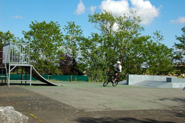 skatepark pomarez